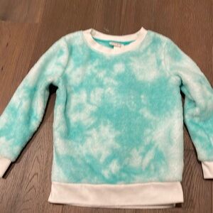 Girls sweater 
Cat & Jack 
Size 4-5